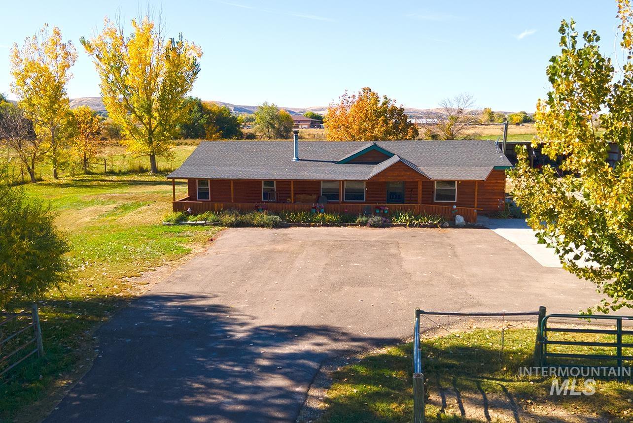 2625 Berglund Road Emmett, ID 83617 - Photo 2 of 46