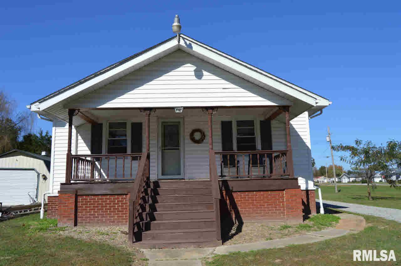 105 East Patton Valier, IL 62891 - Photo 3 of 19 Gallery Image 3