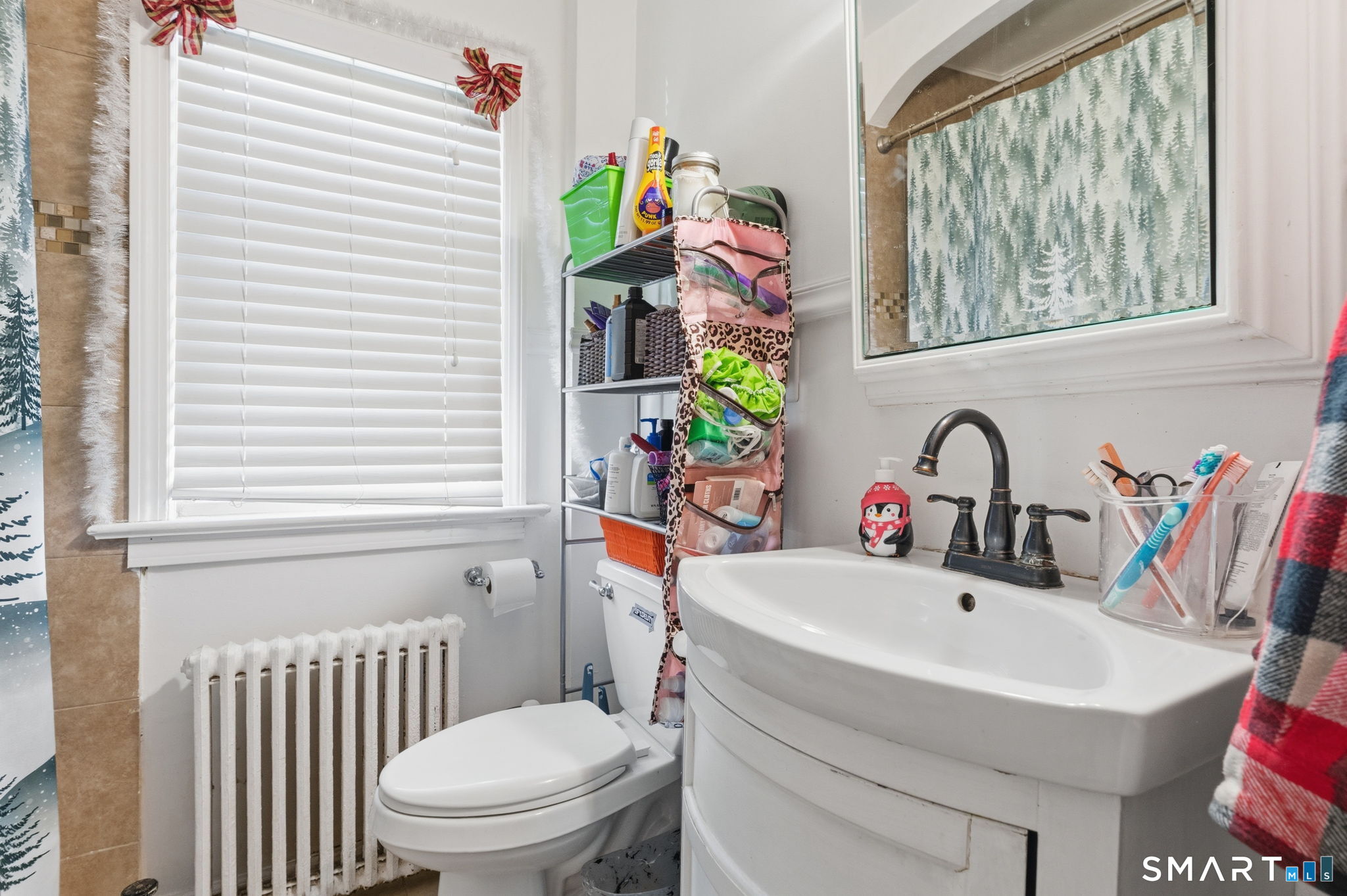 59 Raymond Street New London, CT 06320 - Photo 17 of 31