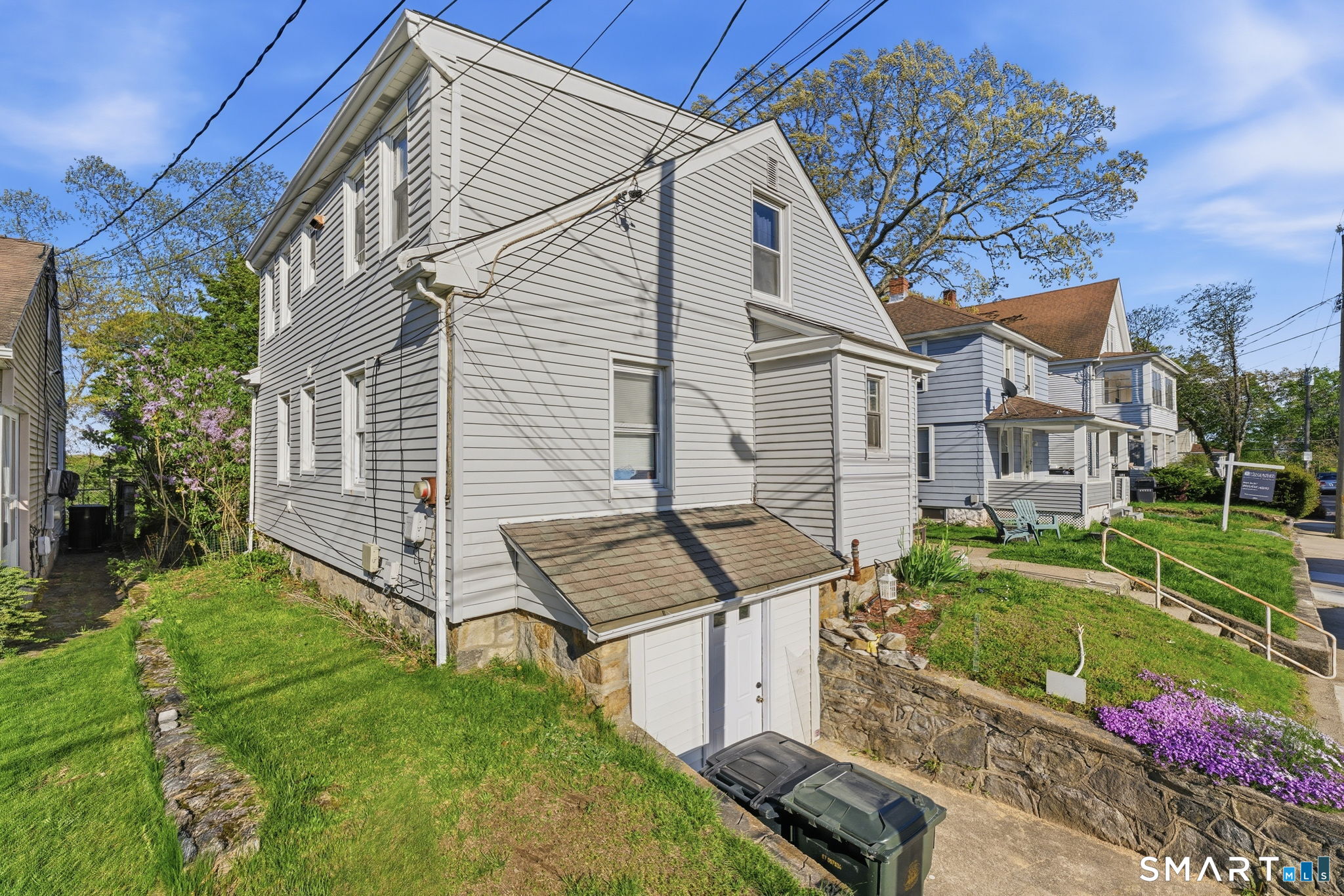 59 Raymond Street New London, CT 06320 - Photo 2 of 31