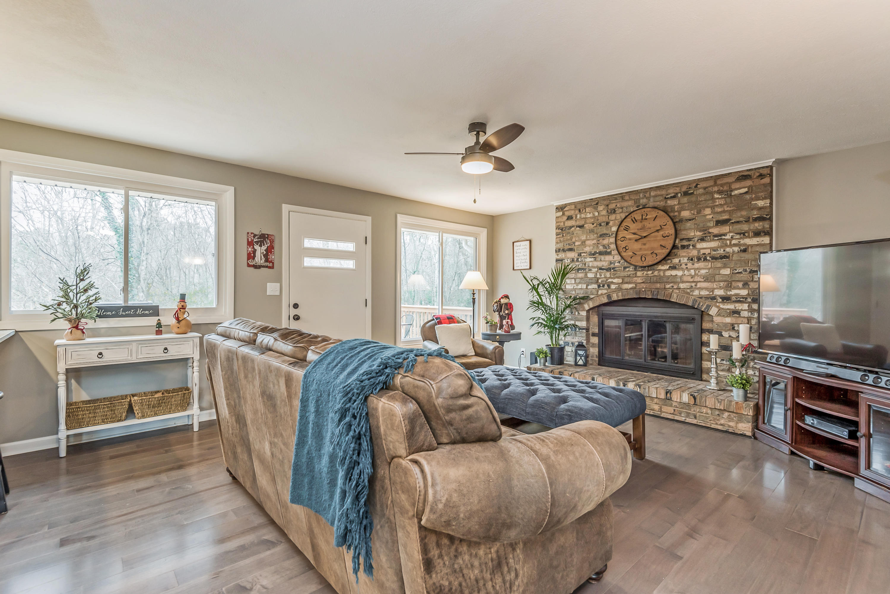 8015 Shady Lane Powell, TN 37849 - Photo 2 of 38 8015shadyln-6