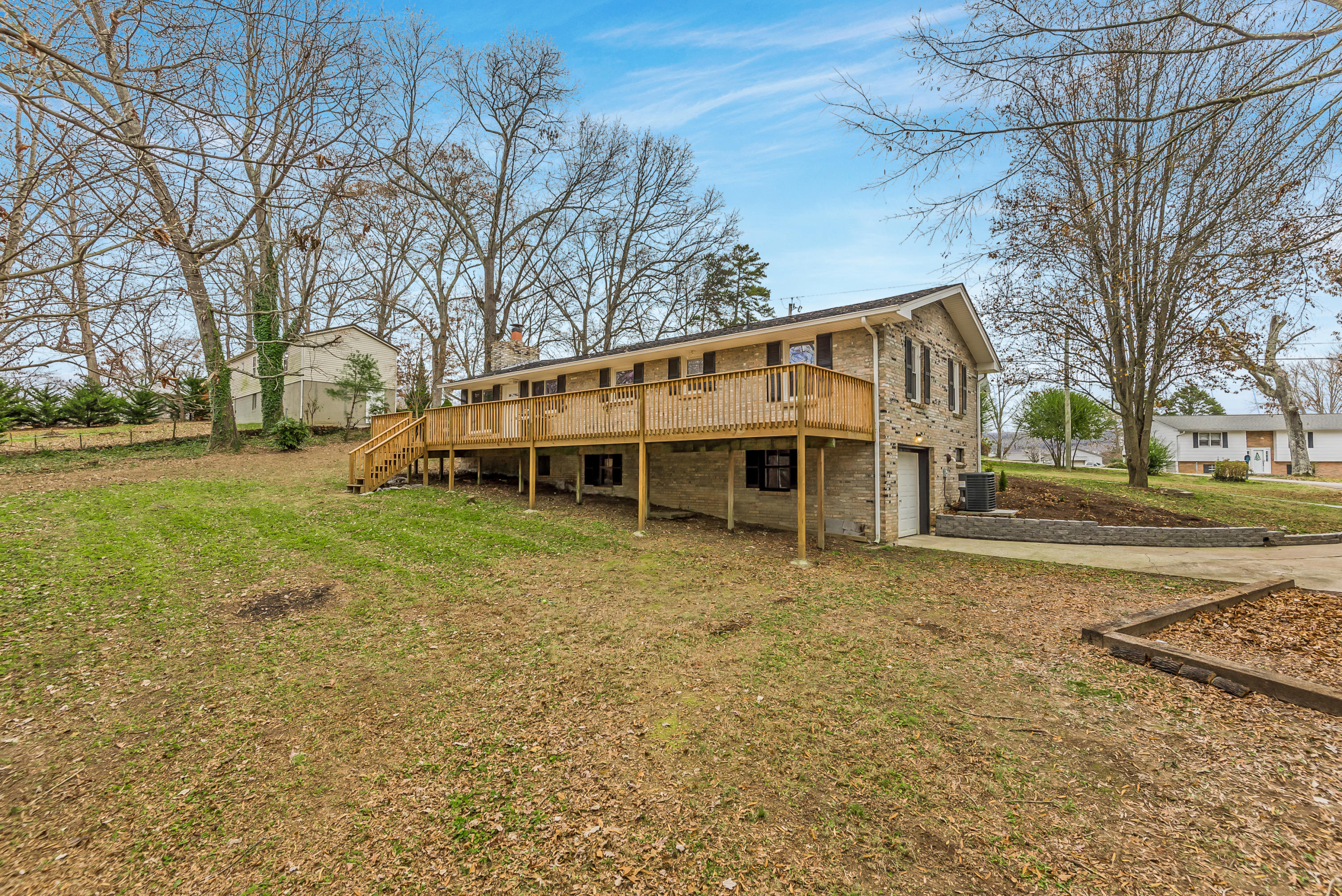 8015 Shady Lane Powell, TN 37849 - Photo 33 of 38 8015shadyln-32