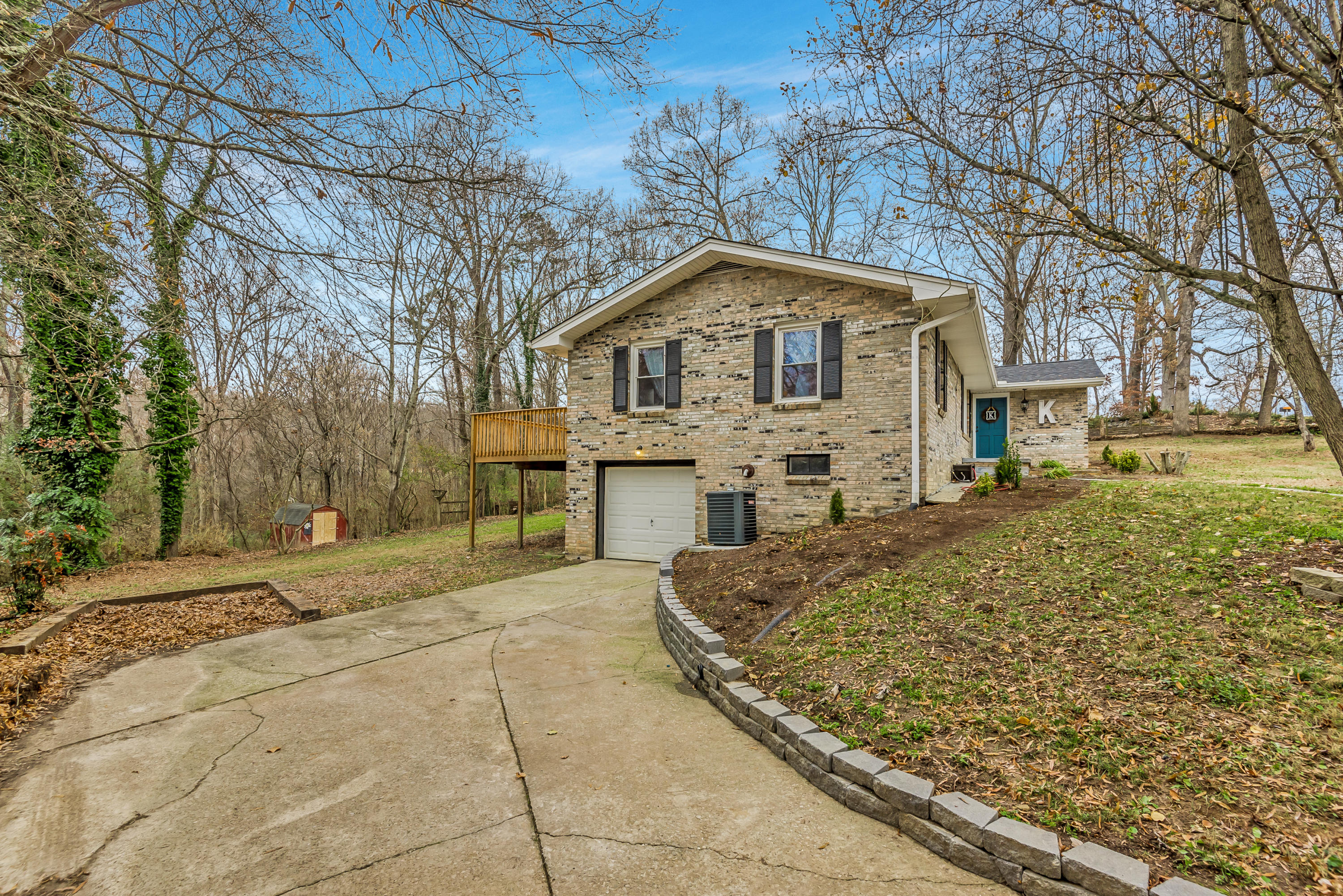 8015 Shady Lane Powell, TN 37849 - Photo 35 of 38 8015shadyln-34