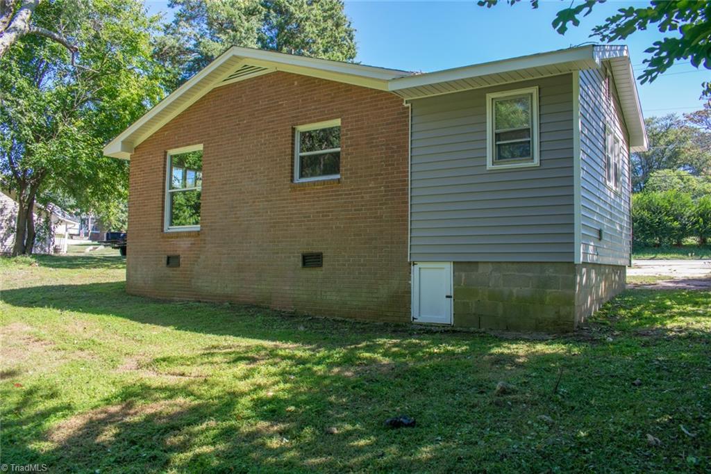 4140 Whitfield Road Winston-Salem, NC 27105 - Photo 18 of 19 Gallery Image 18