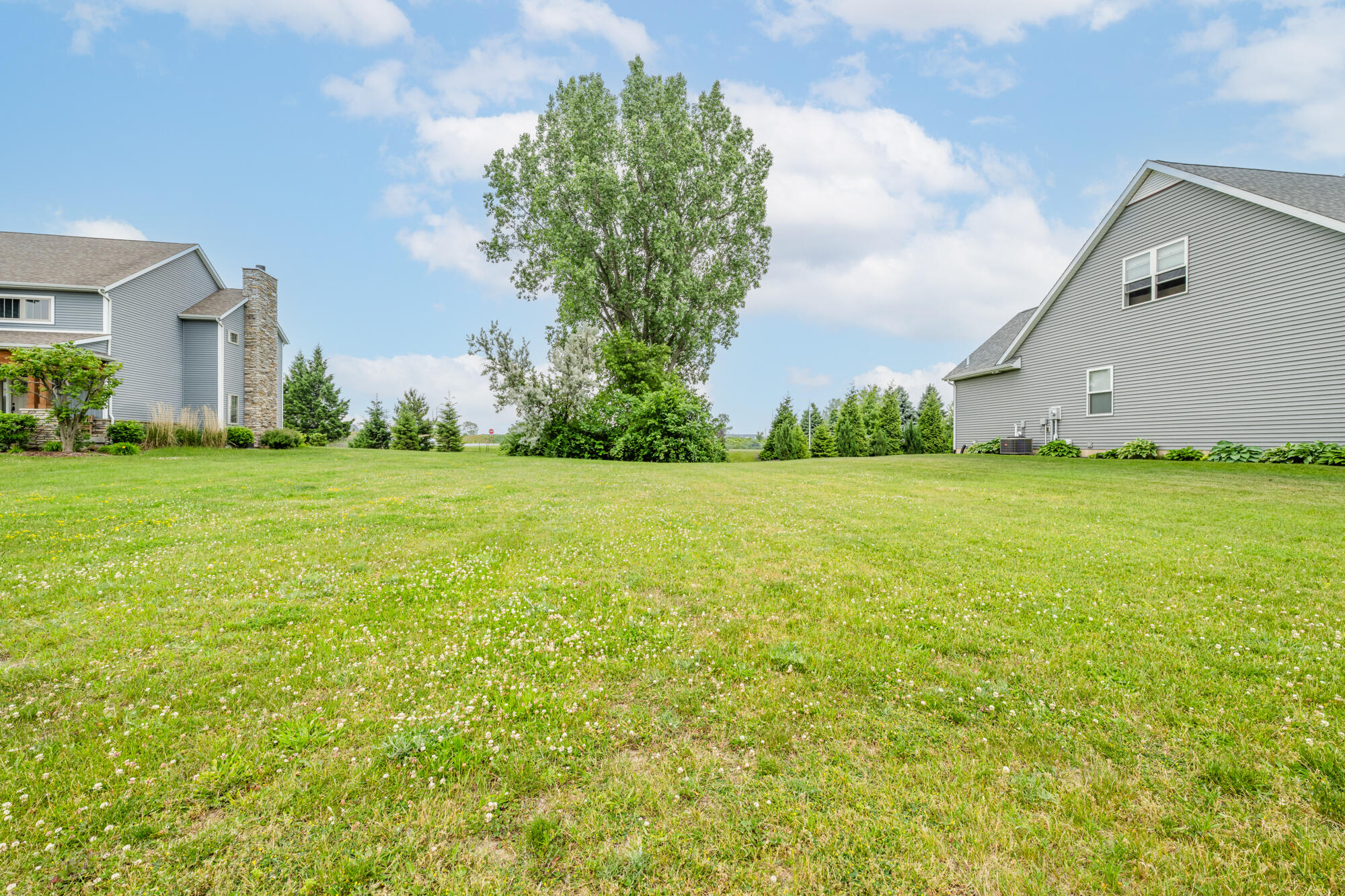 549 Dunewood St. Joseph, MI 49085 - Photo 5 of 18 Front