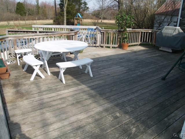 1219 Ridge Road Sellersville, PA 18960 - Photo 13 of 29