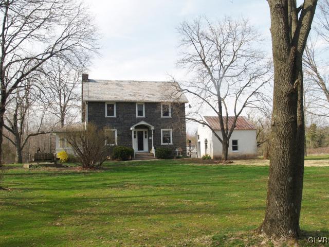 1219 Ridge Road Sellersville, PA 18960 - Photo 2 of 29