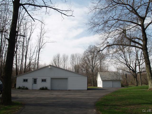 1219 Ridge Road Sellersville, PA 18960 - Photo 6 of 29