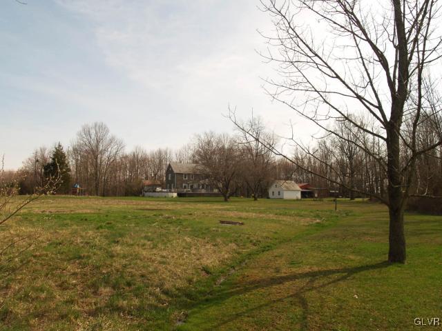 1219 Ridge Road Sellersville, PA 18960 - Photo 10 of 29