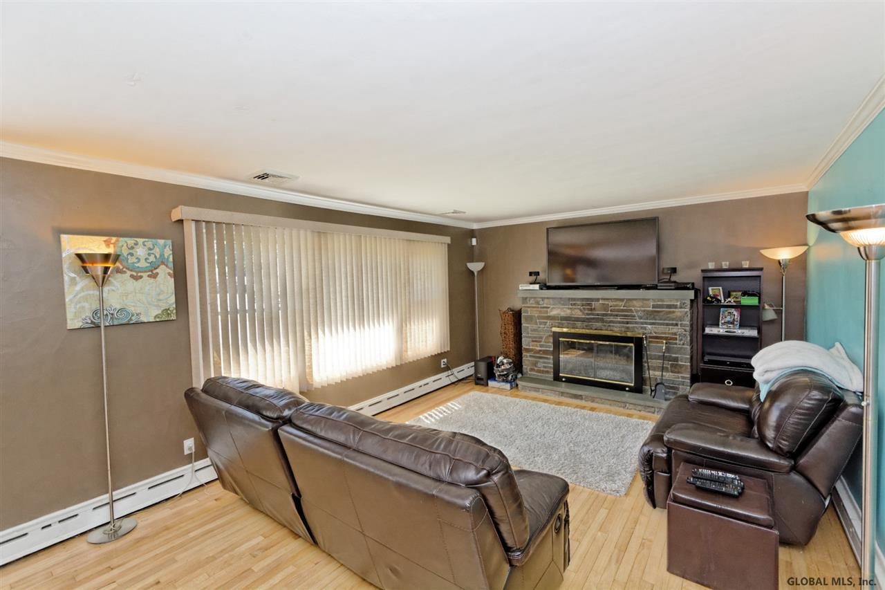 49 Fletcher Road Guilderland, NY 12203 - Photo 2 of 25 Photo 2