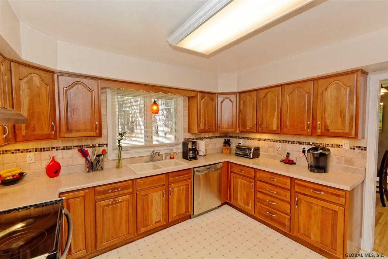 49 Fletcher Road Guilderland, NY 12203 - Photo 3 of 25 Photo 3
