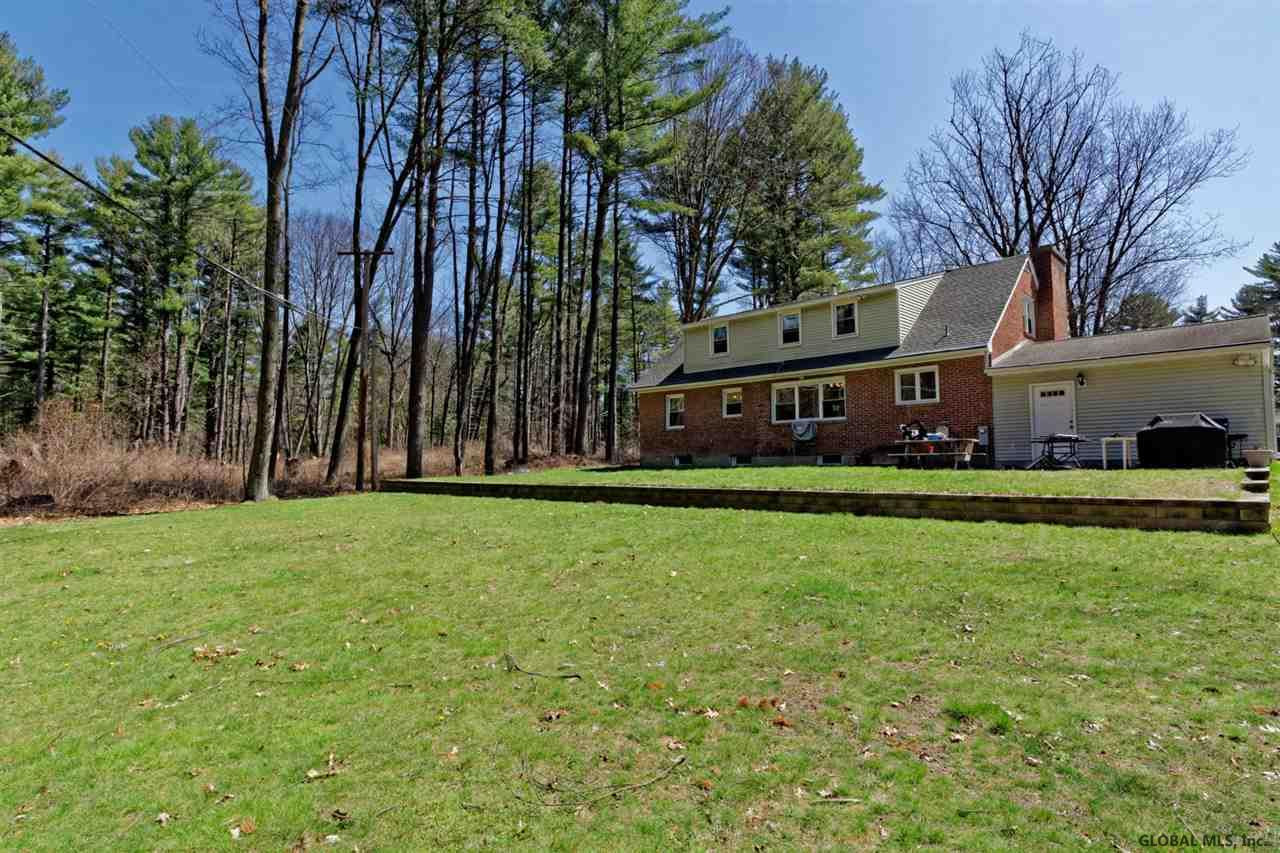 49 Fletcher Road Guilderland, NY 12203 - Photo 4 of 25 Photo 4