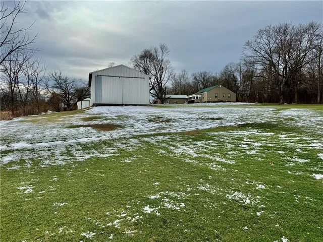 a view of a outdoor space with a house