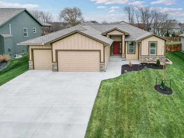 $549,950 | 3413 North 129 Street, Kansas City, KS 66109