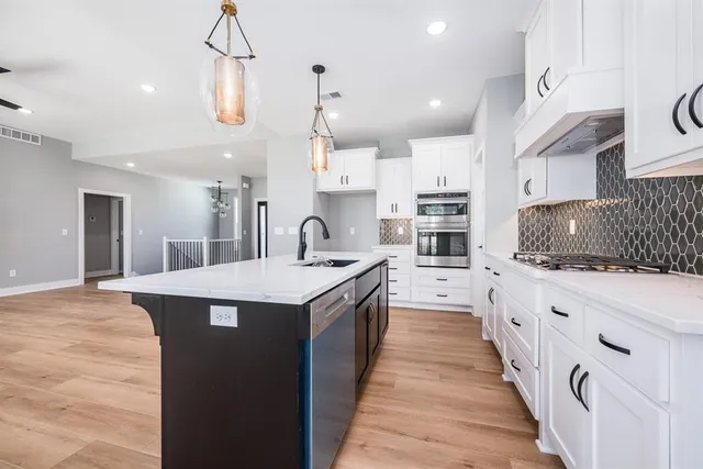 $549,950 | 3413 North 129 Street, Kansas City, KS 66109