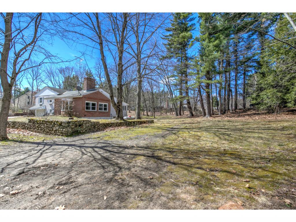 6 Thornton West Road Merrimack, NH 03054 - Photo 2 of 17