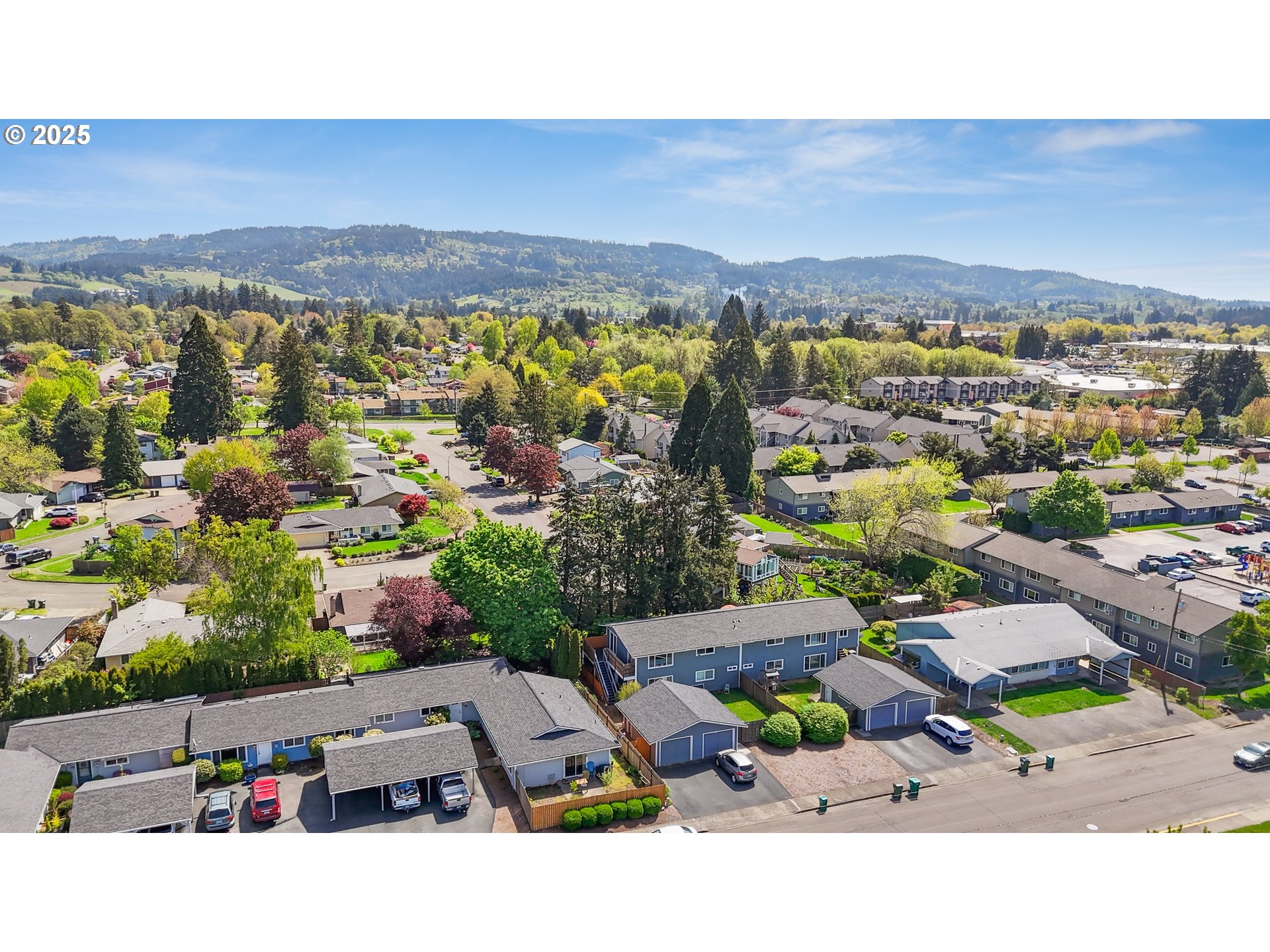 1510 Deborah Road, Unit 4 Newberg, OR 97132 - Photo 23 of 26 an aerial view of multiple house