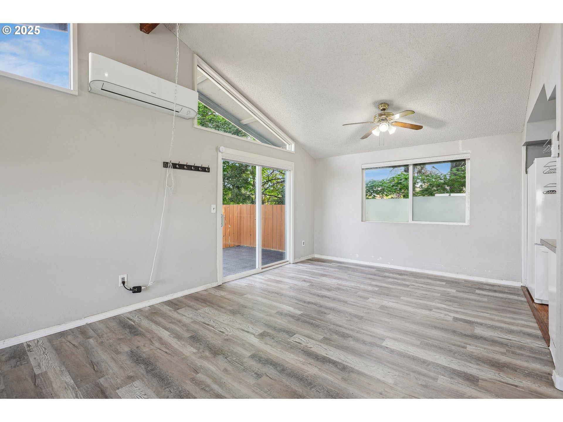 1510 Deborah Road, Unit 4 Newberg, OR 97132 - Photo 9 of 26 a view of an empty room with a window