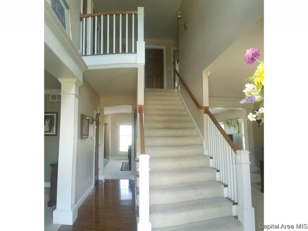 3564 Benbrook Drive Springfield, IL 62711 - Photo 4 of 28 Gallery Image 4