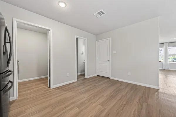 $2,200 | 940 21st Street, Hempstead, TX 77445