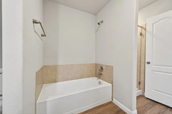 $2,200 | 940 21st Street, Hempstead, TX 77445