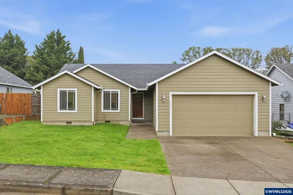 $425,000 | 948 Salamander Road Southeast, Jefferson, OR 97352