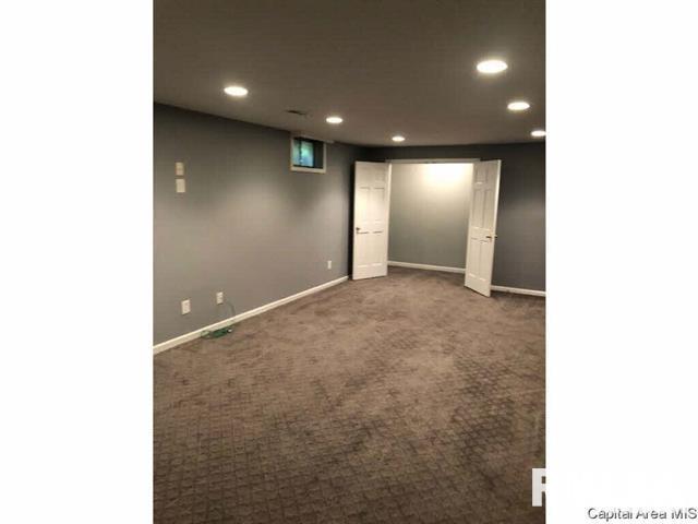 3196 Otter Lane Springfield, IL 62712 - Photo 19 of 36 Gallery Image 19