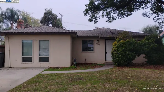 $100,000 | 3284 East Pine Avenue, Fresno, CA 93703
