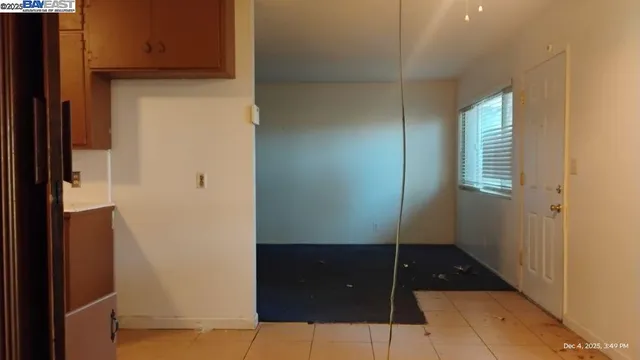 an empty room with a window