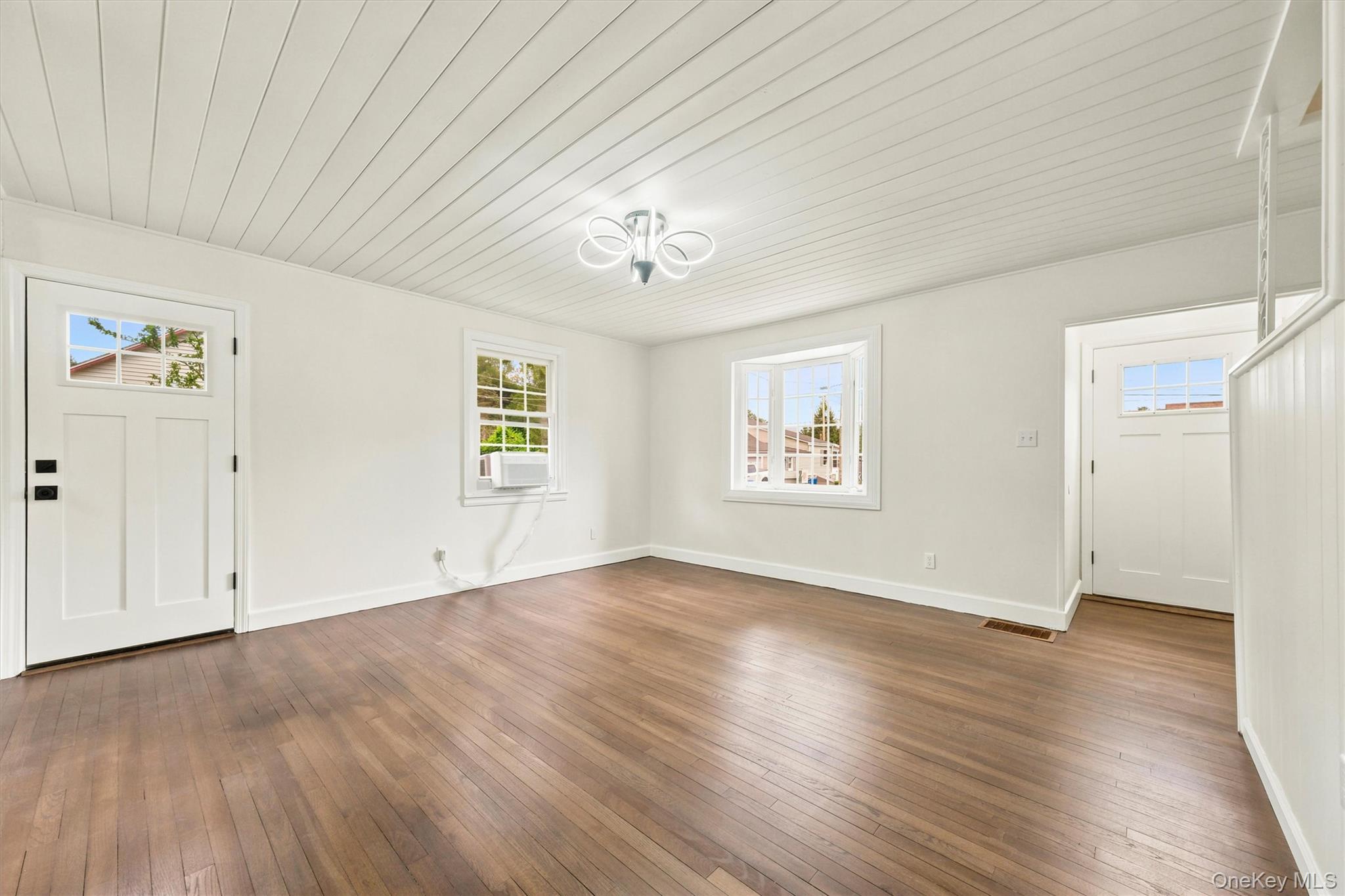 3 Pond Road Walden, NY 12586 - Photo 6 of 38