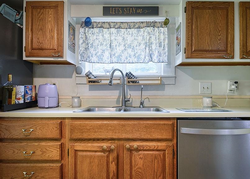 552 Valley Road Walpole, NH 03608 - Photo 6 of 25