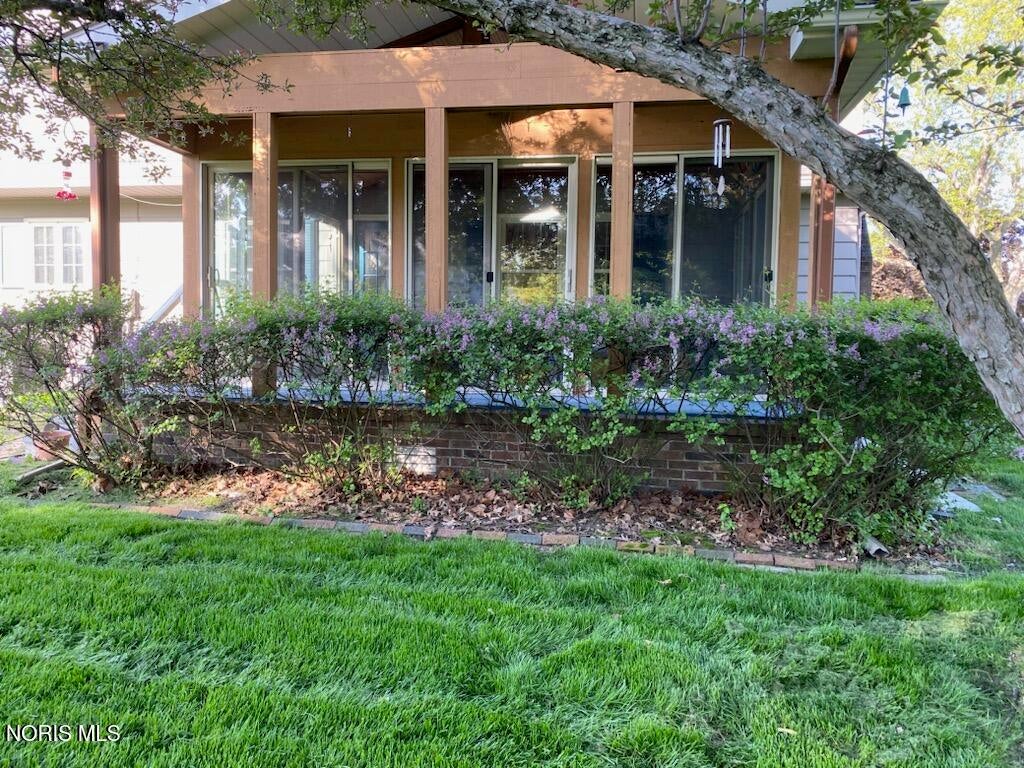 882 Mill Road Perrysburg, OH 43551 - Photo 8 of 40 Gallery Image 8