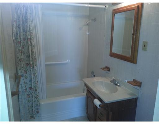 928 Barker Drive Springfield, OH 45505 - Photo 9 of 10