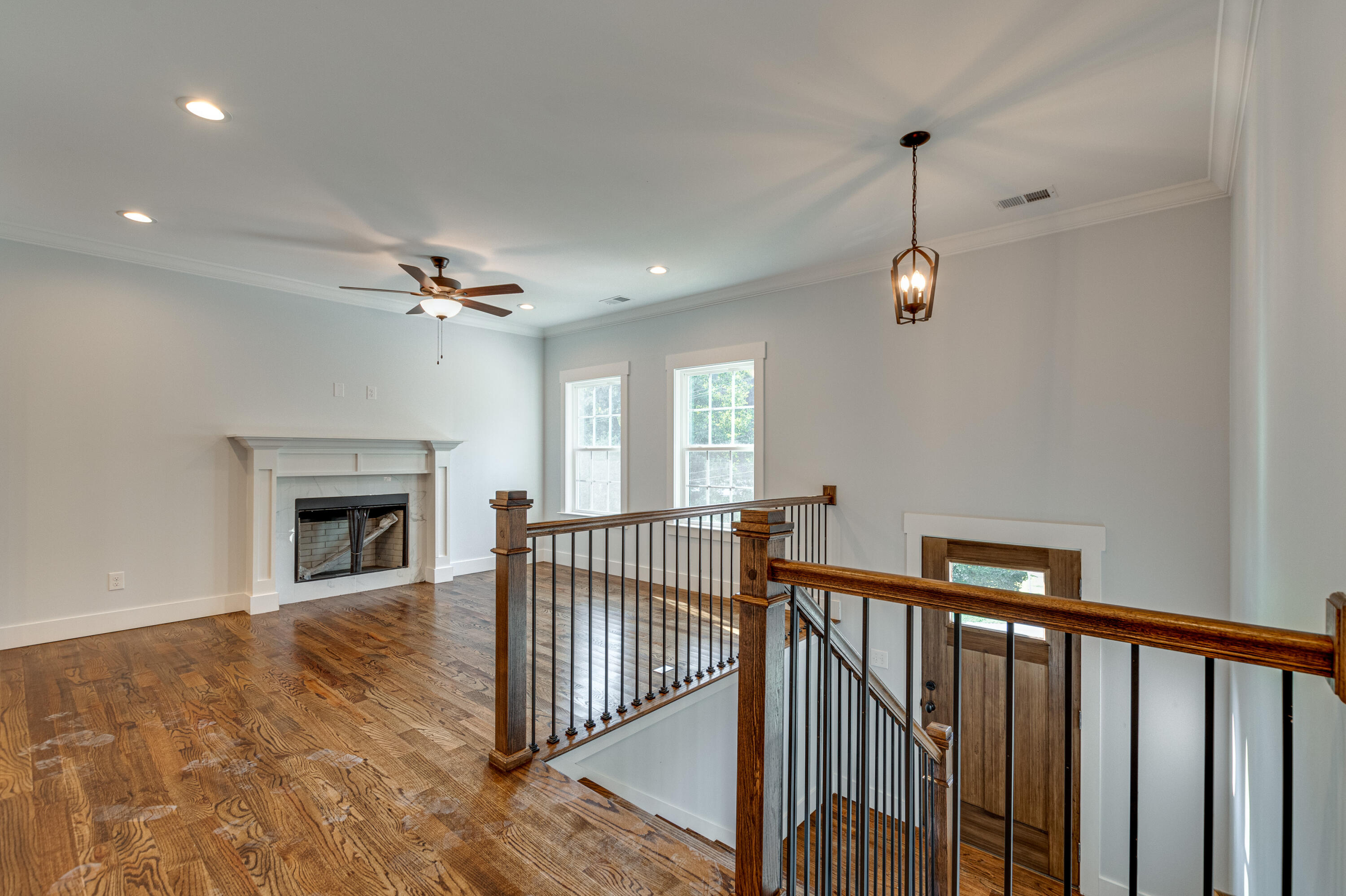 1020 Fernway Road Chattanooga, TN 37405 - Photo 9 of 27 1020 Fernway Rd interior-1