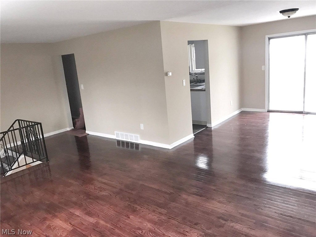 19300 Marvin Road Cleveland, OH 44128 - Photo 6 of 27 Gallery Image 6