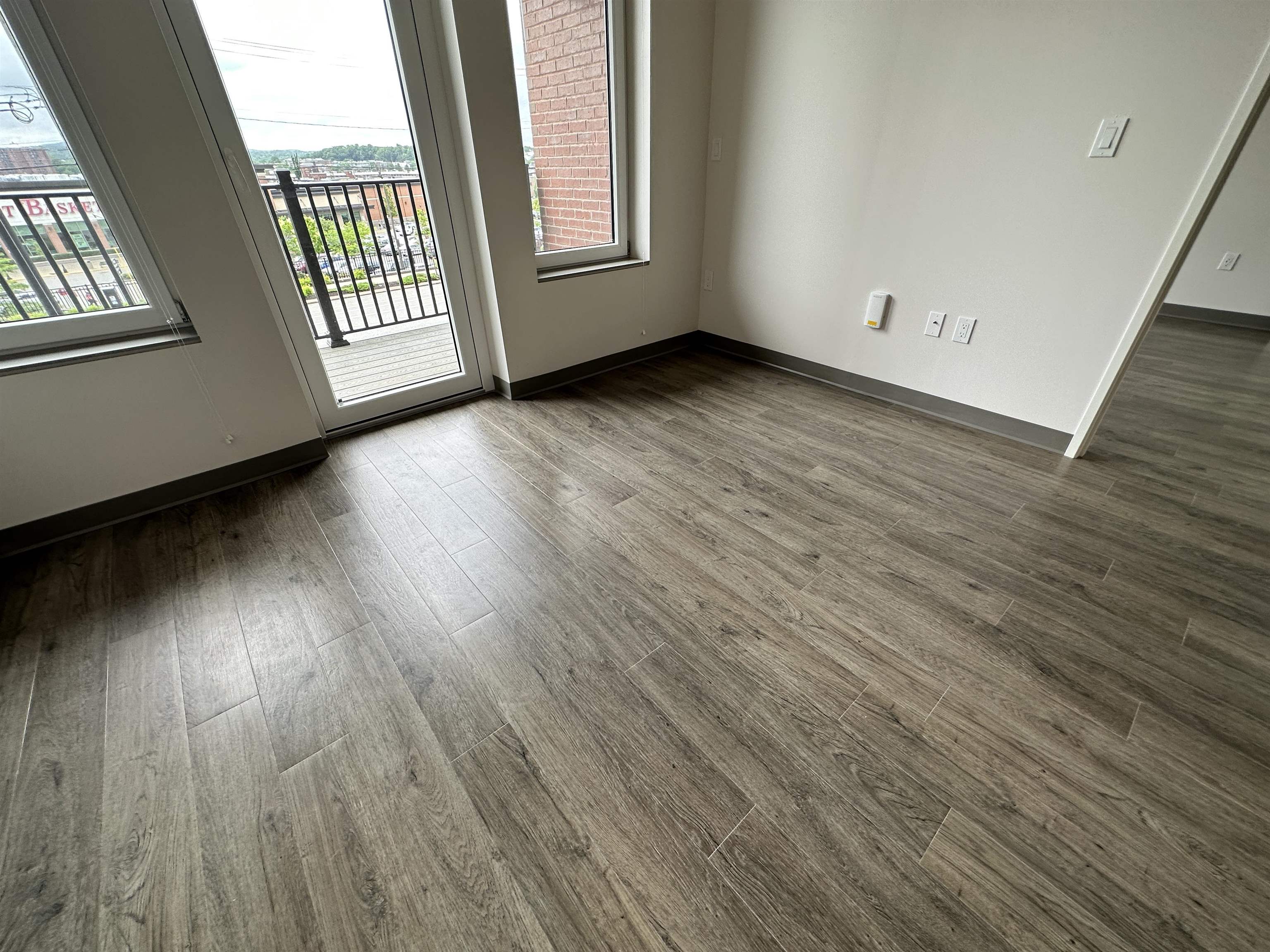 409 Elm Street, Unit 508 Manchester, NH 03101 - Photo 13 of 38