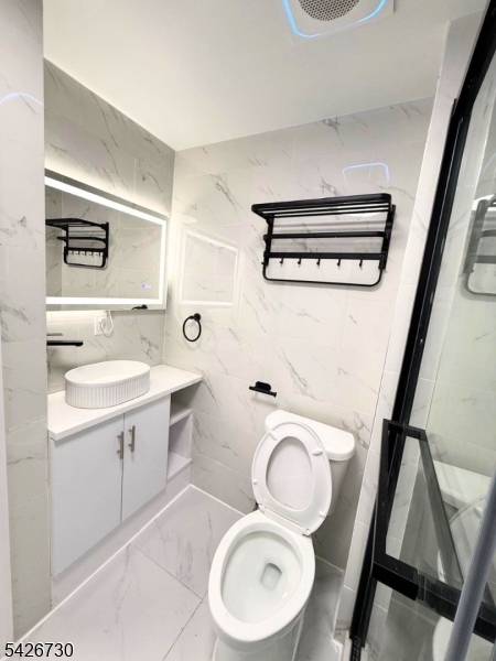 186 3rd Street, Unit 1 Newark, NJ 07107 - Photo 8 of 20