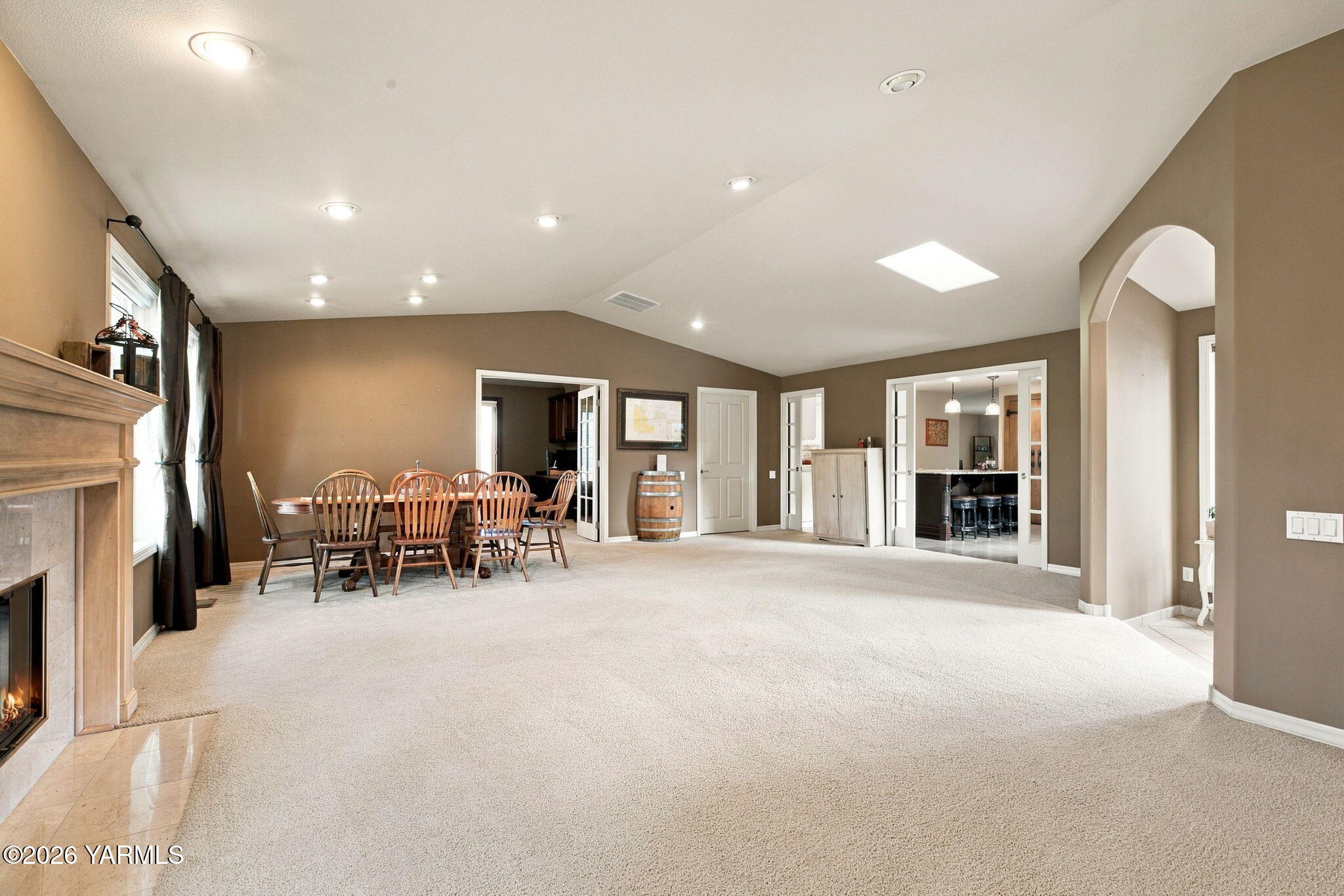 2000 Konnowac Pass Road Moxee, WA 98936 - Photo 26 of 35 Spacious Living Room with Gas Fireplace