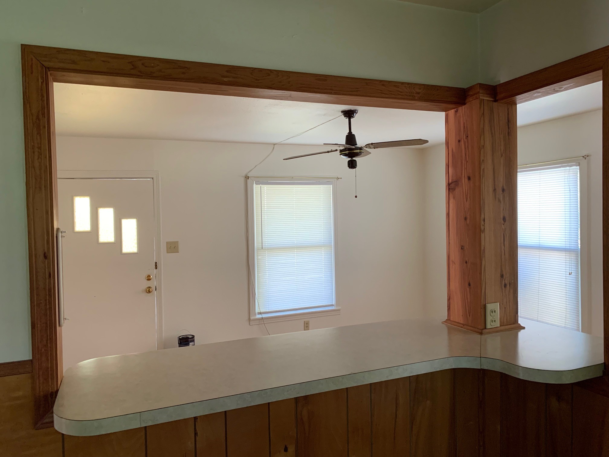 1708 Madison Avenue Austin, TX 78757 - Photo 9 of 20 a bathroom with a bathtub and shower
