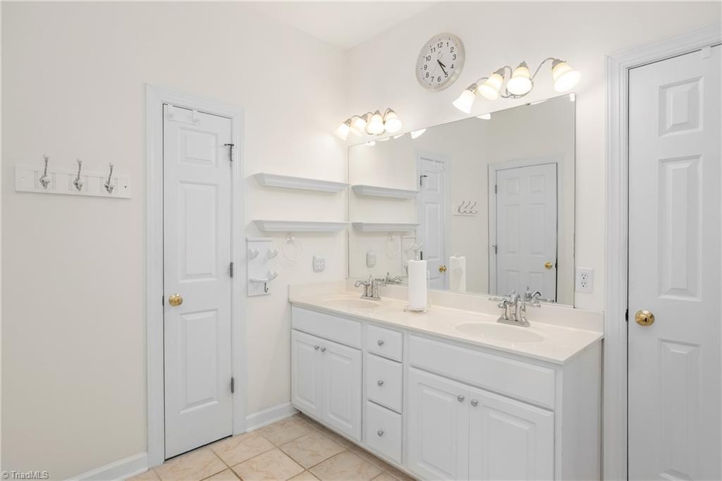 3803 Edgewater Street High Point, NC 27265 - Photo 22 of 50 Gallery Image 22