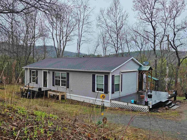$352,000 | 410 South Street, Littleton, NH 03561