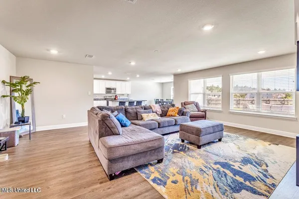 $2,300 | 10429 Willow Leaf Drive, Gulfport, MS 39503