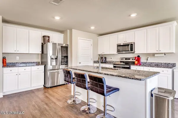 $2,300 | 10429 Willow Leaf Drive, Gulfport, MS 39503