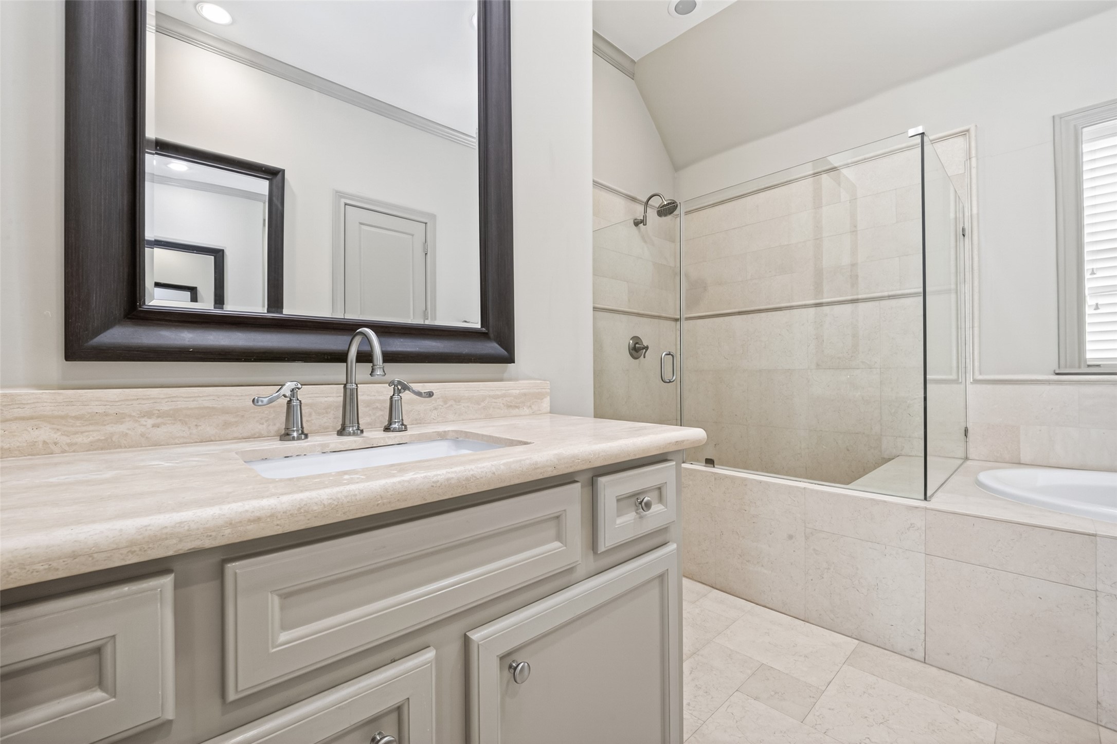 308 West Bell Street Houston, TX 77019 - Photo 45 of 50