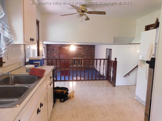 121 Casto Road Charleston, WV 25313 - Photo 11 of 24 Gallery Image 11