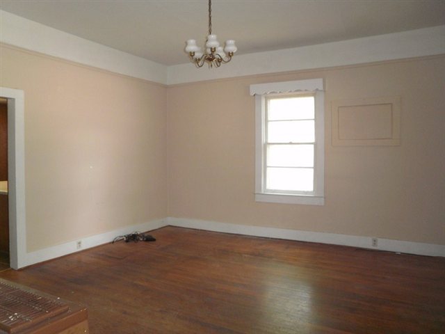 513 Hudgens Street Anderson, SC 29621 - Photo 5 of 6 Gallery Image 5