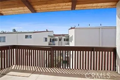 $2,450 | 5650 North Sumner Way, Culver City, CA 90230