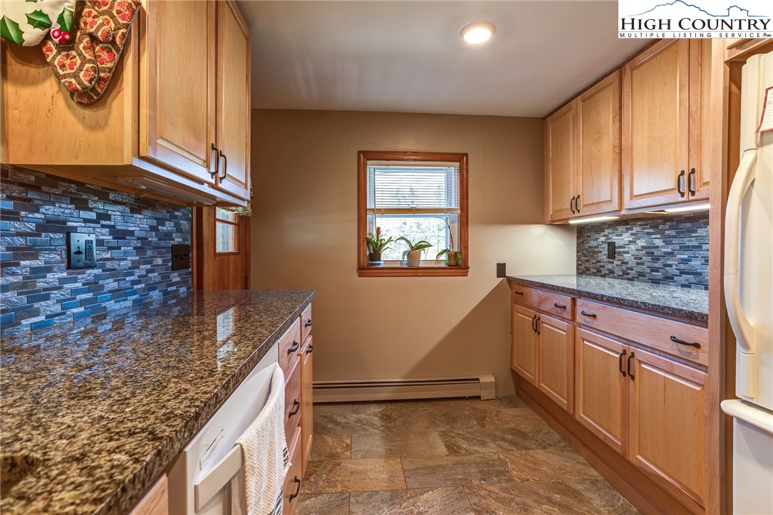 960 Hodges Gap Road Boone, NC 28607 - Photo 7 of 30 Gallery Image 7