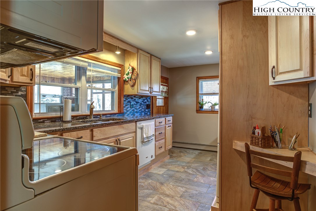 960 Hodges Gap Road Boone, NC 28607 - Photo 8 of 30 Gallery Image 8