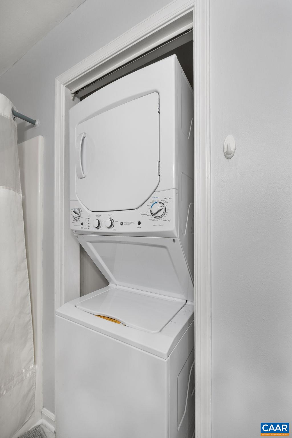 1540 Minor Ridge Court Charlottesville, VA 22901 - Photo 17 of 26 a utility room with dryer and washer